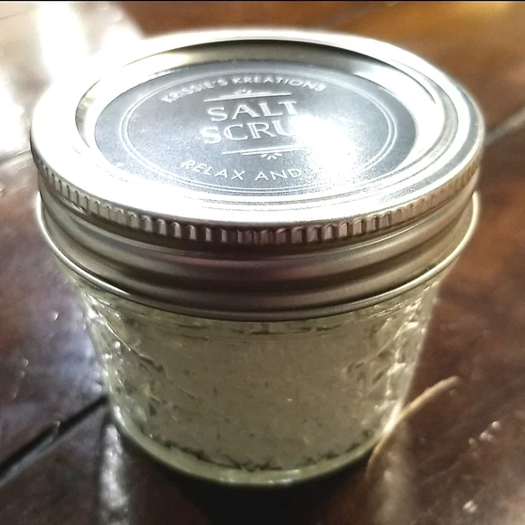 FREE Citrus Twist Doterra 15ml Essential Oil NEW w/Salt Scrub (Ltd Ed So… - Picture 2 of 6